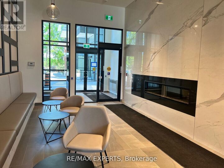 Property Photo:  681 Yonge Street 605  ON L9J 0K1 