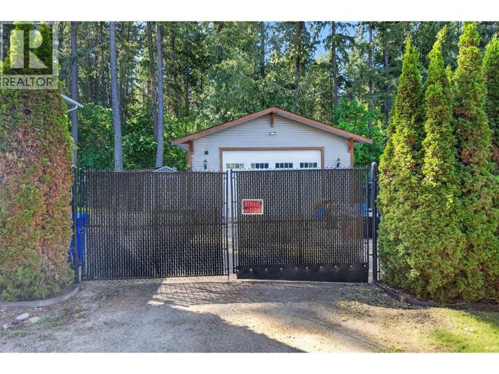 Property Photo: 3180 28th Avenue Northeast BC V1E 3G1