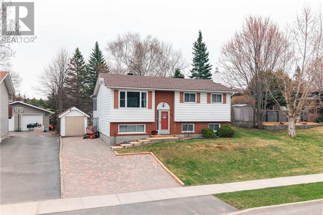 Property Photo:  159 Third Avenue  ON P3Y 1M3 