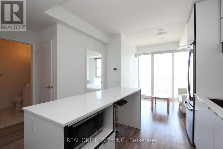 Property Photo:  4065 Confederation Parkway 3809  ON L5B 0L4 