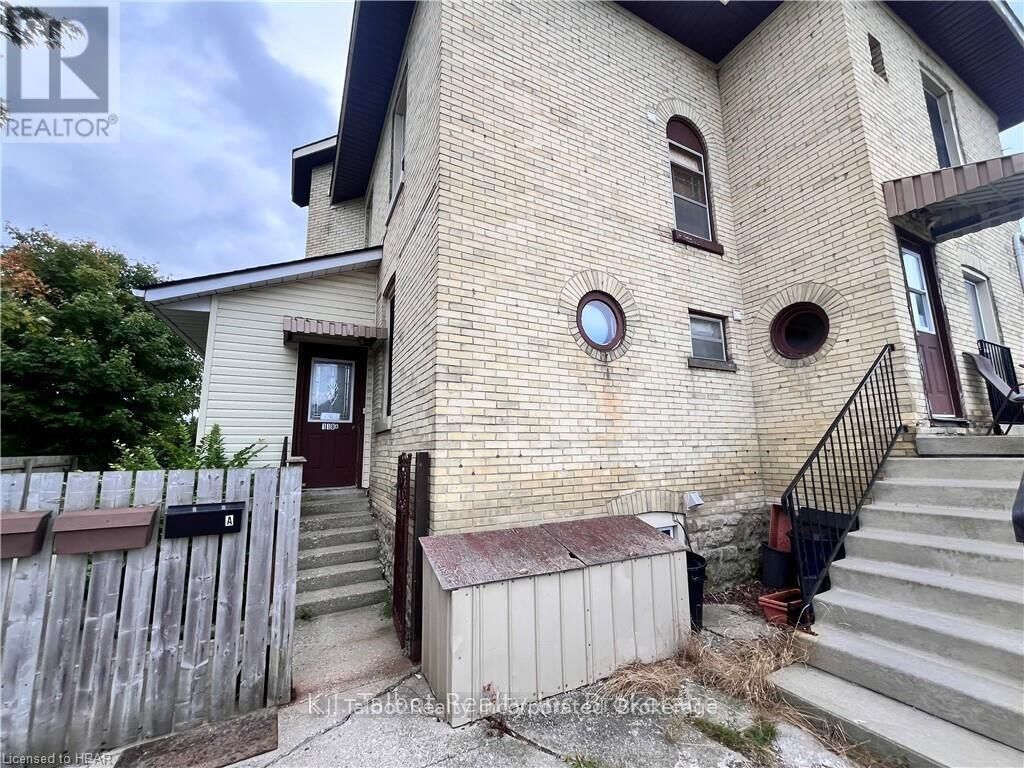 Property Photo:  118 Toronto Street Unit #1  ON N7A 2Z5 