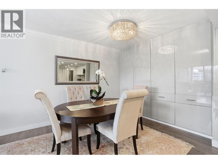 Property Photo:  2024 Fullerton Avenue 2006  BC V7P 3G4 