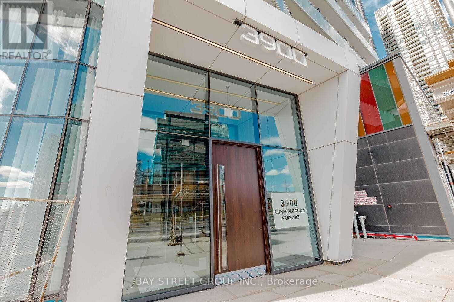 Property Photo:  3900 Confederation Parkway 2504  ON L5B 0M3 