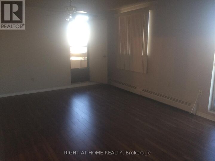 Property Photo:  3555 Derry Road East 601  ON L4T 1B2 