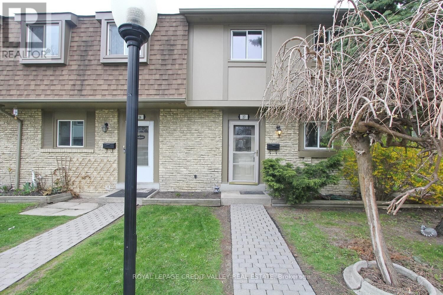 Property Photo:  57 Hansen Road 27  ON L6V 3C6 