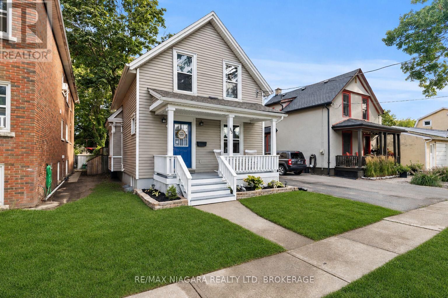 Property Photo:  85 Maple Street  ON L2R 2B2 