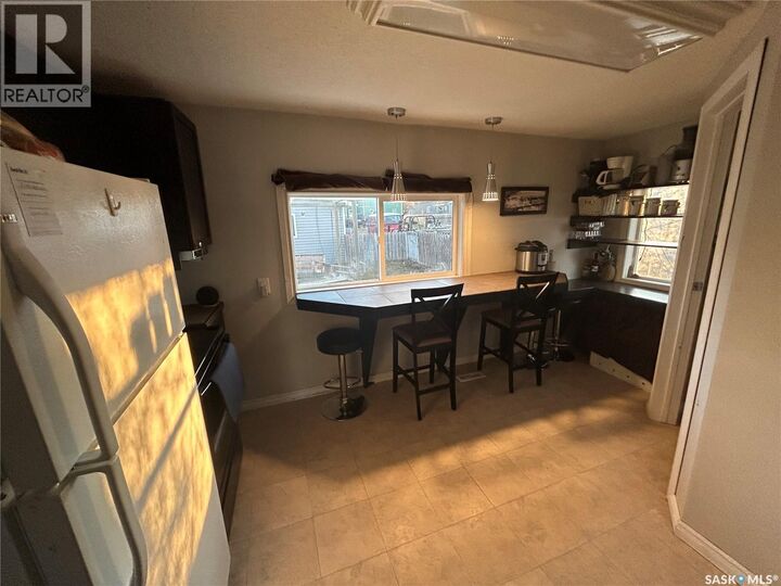 Property Photo:  610 Fifth Street  SK S4A 0Y5 