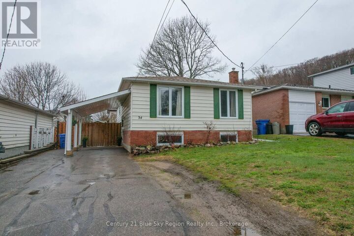 Property Photo:  34 Belleview Crescent  ON P1B 8V4 