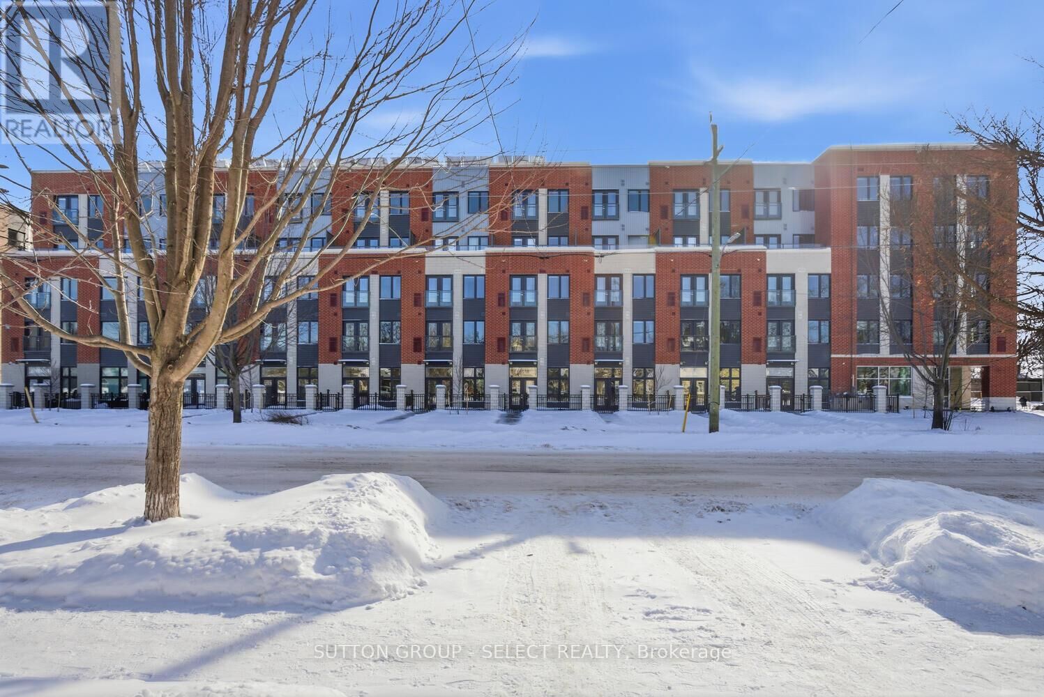 Property Photo:  351 Hill Street 409  ON N6B 2M1 