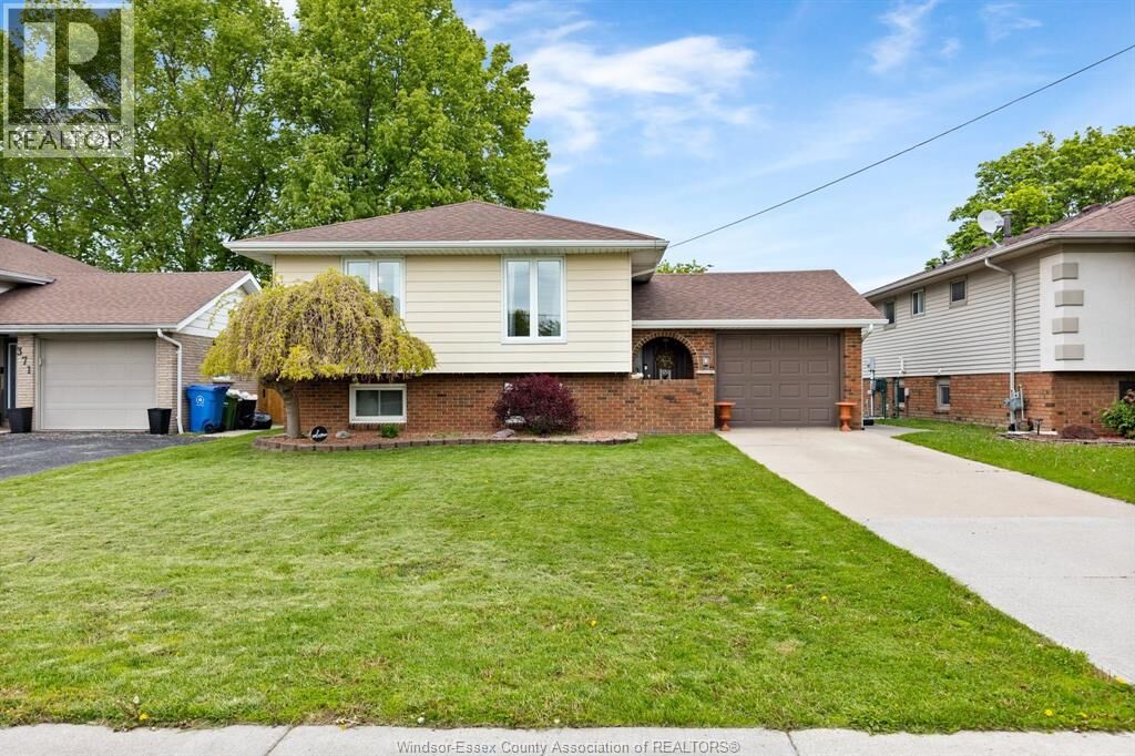 Property Photo:  367 St Peter  ON N8L 1K8 