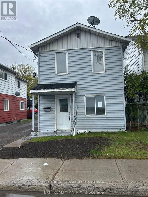 Property Photo:  972 Main Street East  ON K6A 1B7 