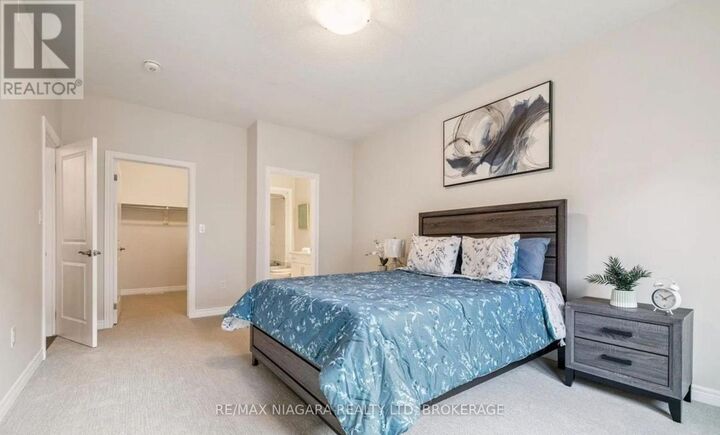 Property Photo:  9 Wiley Trail  ON L3C 0K5 