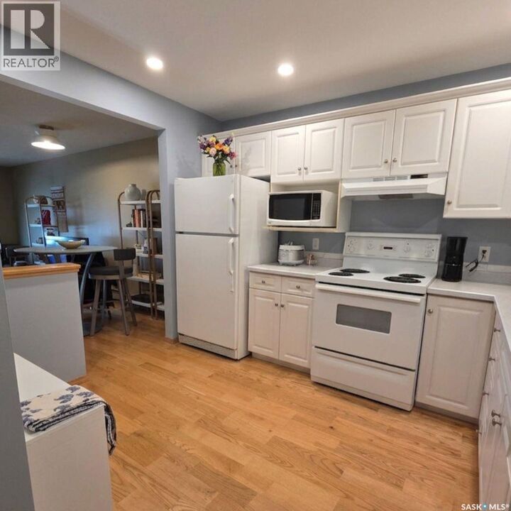 Property Photo:  205 2244 Smith Street  SK S4P 2P4 
