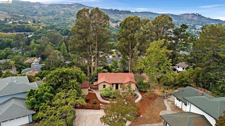 Property Photo: 49 Christopher Ct CA 94803