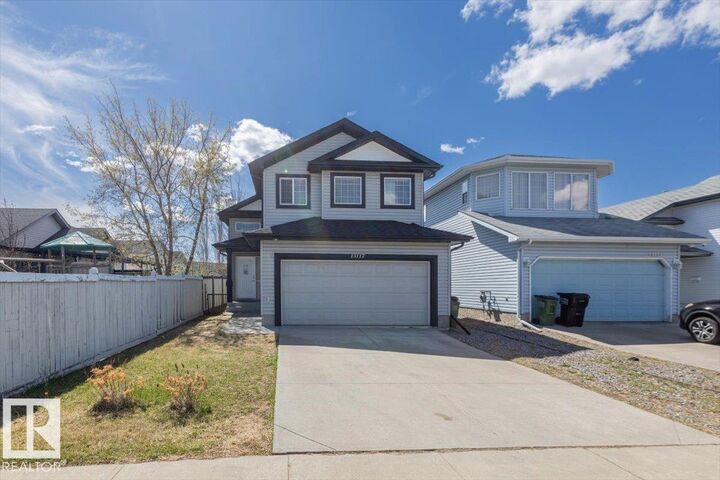 Property Photo:  13117 162A Avenue NW  AB T6V 1X5 