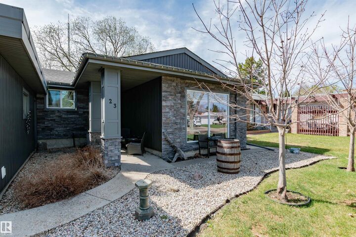 Property Photo:  23 Circlewood Drive  AB T8A 0K5 