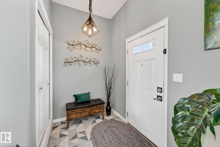 Photo de la propriété:  4367 Veterans Way NW 11  AB T5E 6N4 