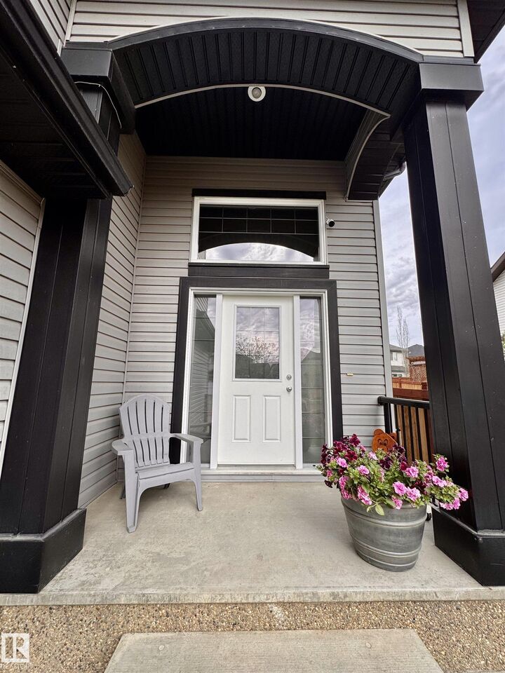 Photo de la propriété:  68 Rue Madelene  AB T4X 0E9 