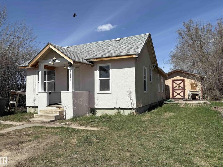 Property Photo:  4622 50 Avenue  AB T0A 1A0 