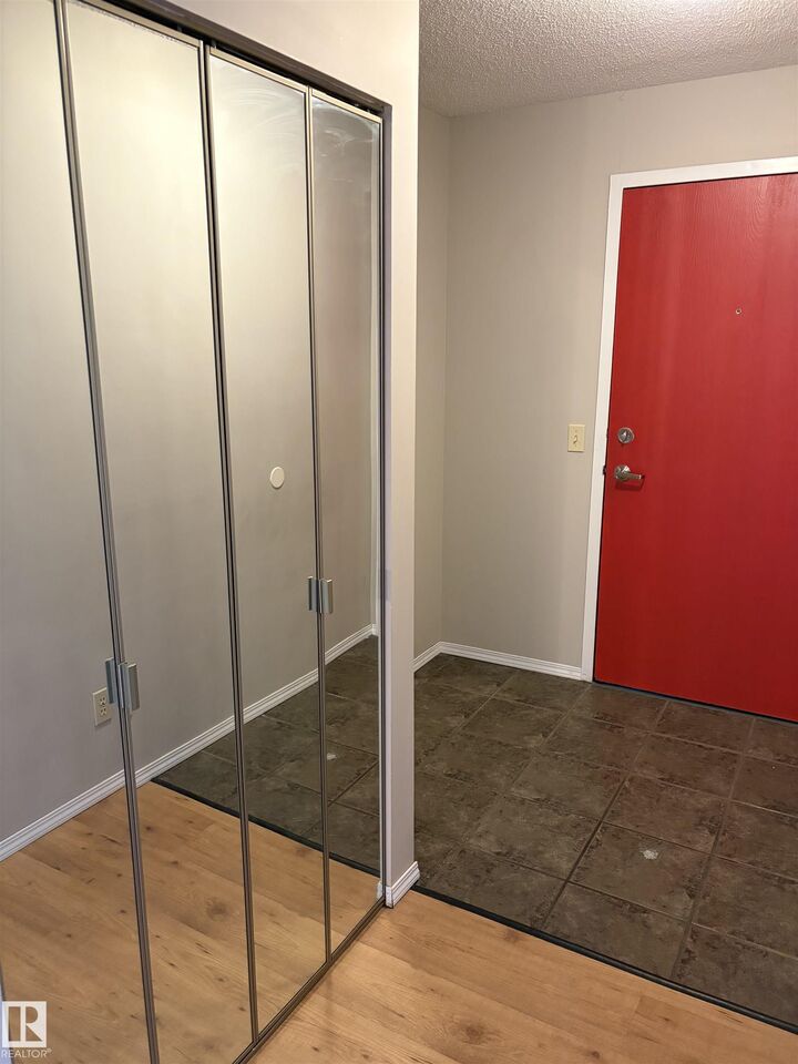 Property Photo: 9854 88 Avenue NW 304 AB T6E 2R3