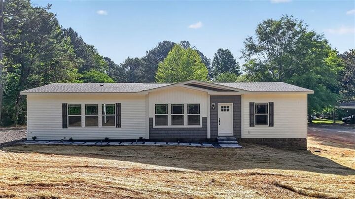Property Photo: 168 Puckett Road GA 30183