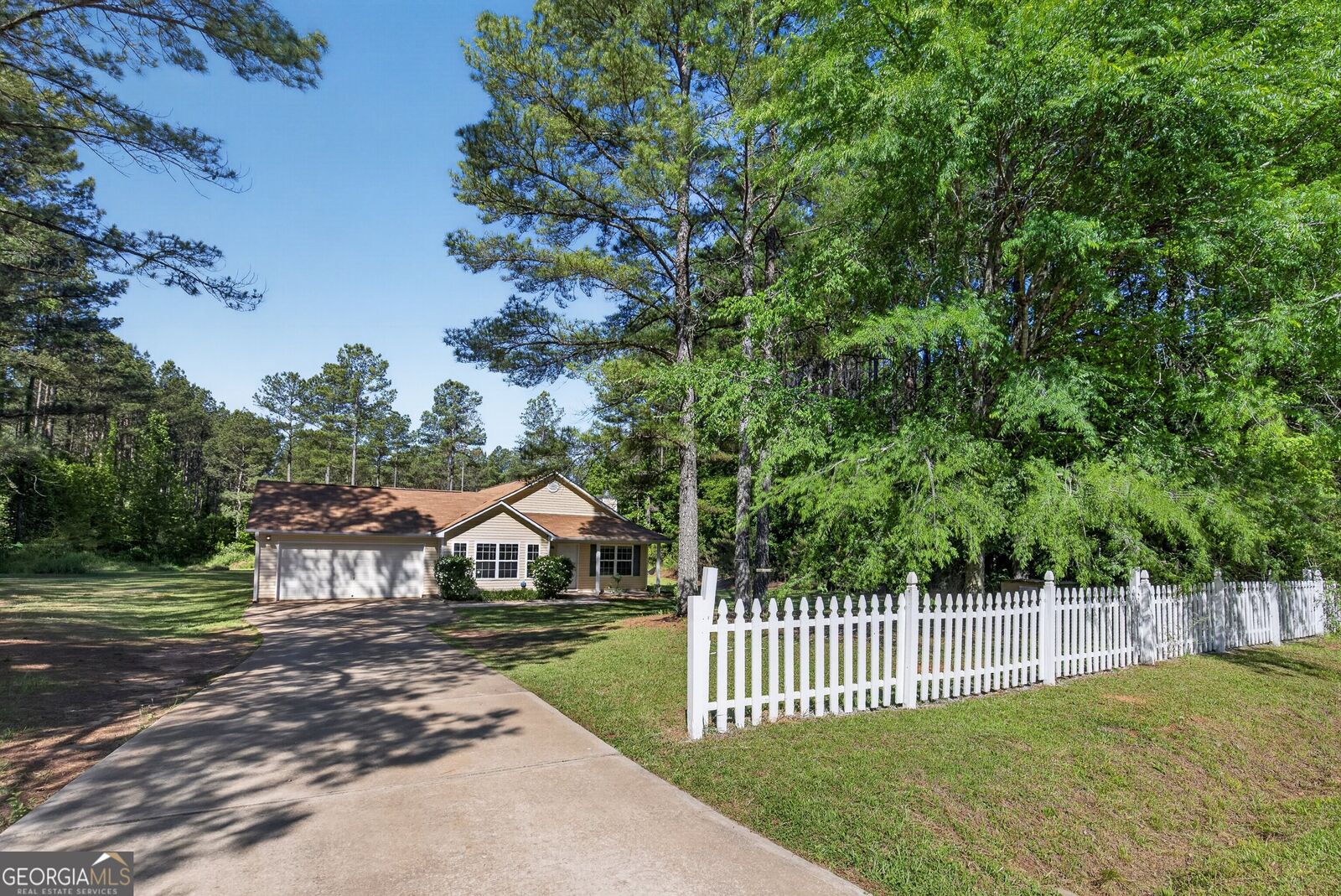 Property Photo: 459 Bethel Church Road GA 30251
