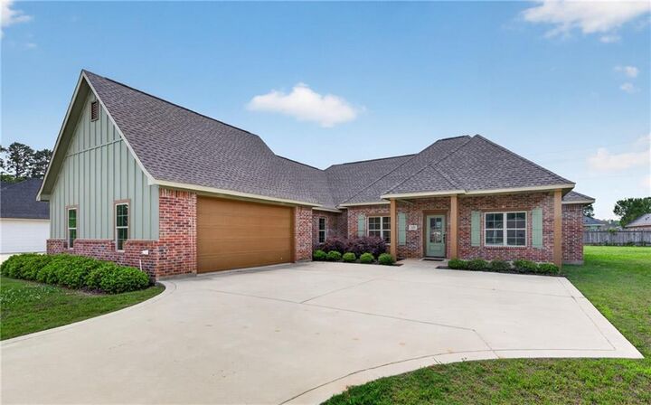 Property Photo:  125 Sitka Loop  LA 71037 
