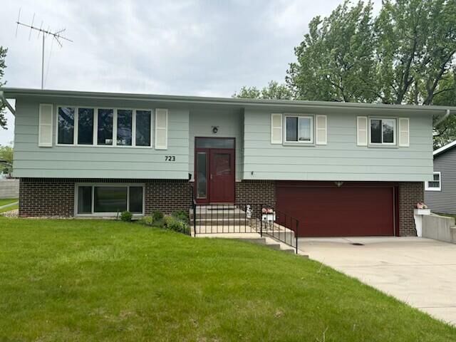 Property Photo:  723 Maple Lane  IN 46307 