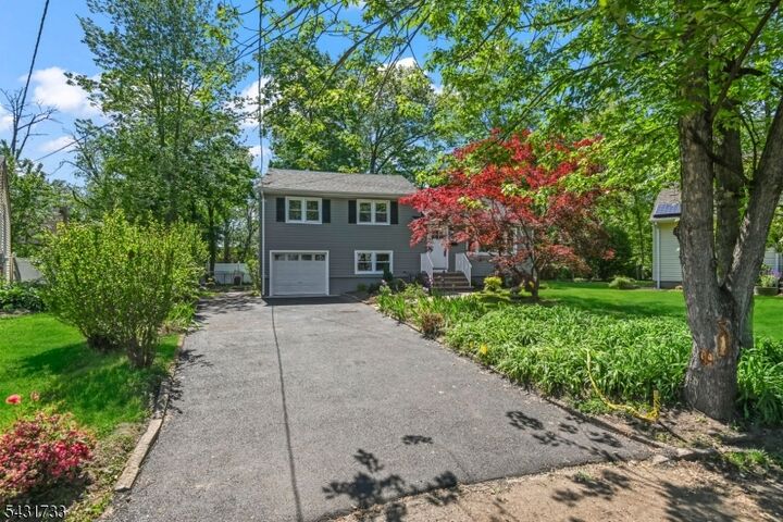 Property Photo:  1585 Saint Ann St  NJ 07076 