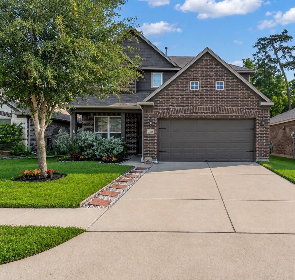 Property Photo: 2325 Garden Square Path TX 77386