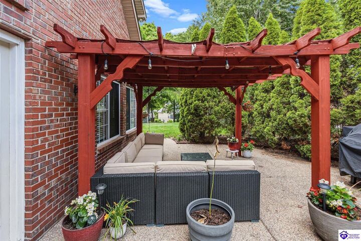 Property Photo:  1151 Oak Street  KY 42701 