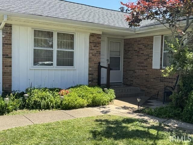 Property Photo:  1424 Continental Drive  IN 47715 