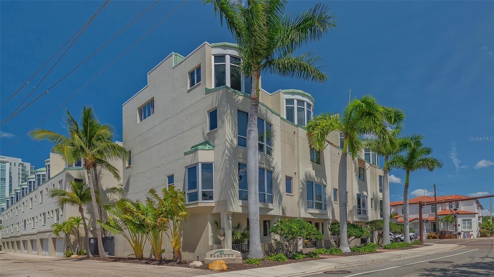 Property Photo:  235 Cocoanut Avenue 113C  FL 34236 