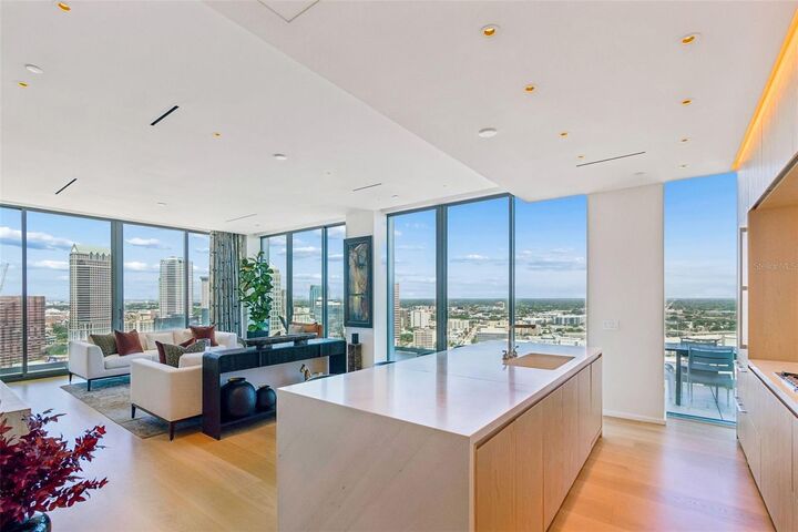 Property Photo:  1000 Water Street 2501  FL 33602 