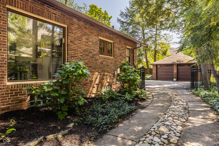 Property Photo: 5875 Guilford Avenue IN 46220