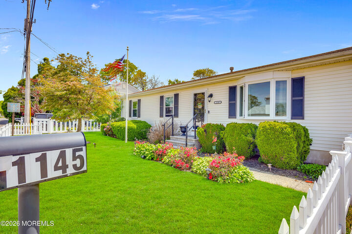 Property Photo:  1145 Windward Avenue  NJ 08722 