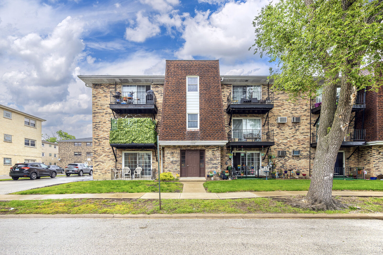 Property Photo:  7008 Oconnell Drive 101  IL 60415 