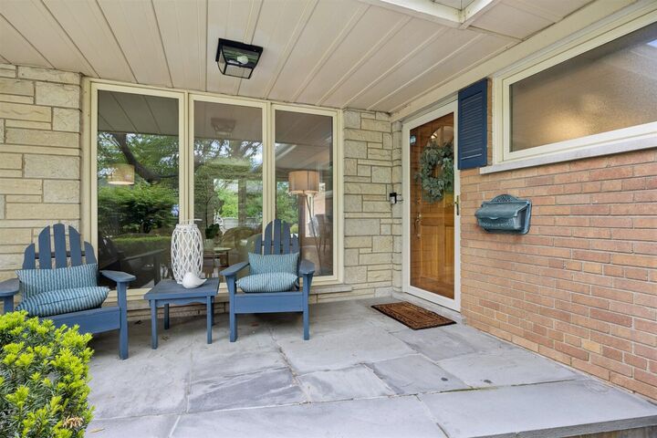 Property Photo: 5313 Caroline Avenue IL 60558