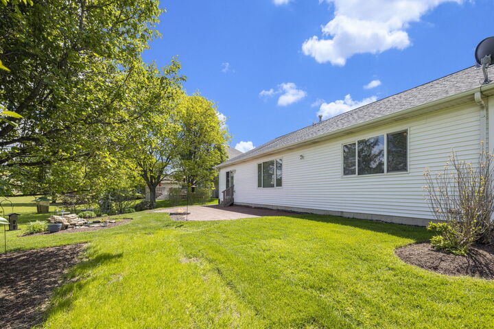 Property Photo:  513 Pheasant Chase Drive  IL 60490 