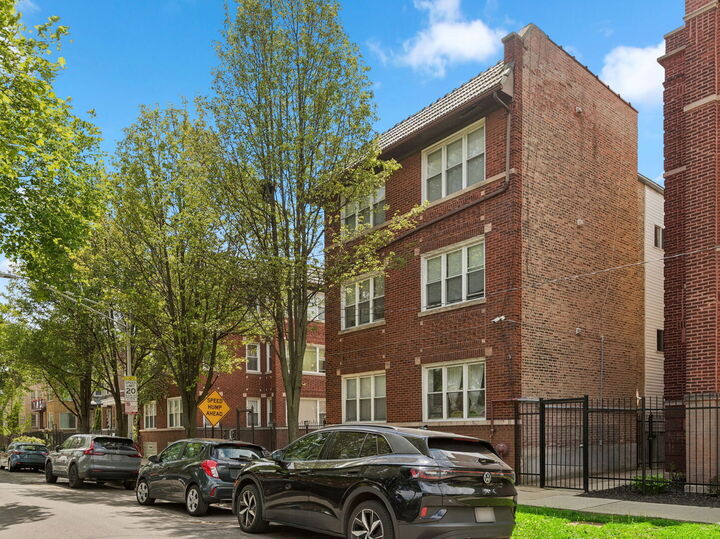 Property Photo:  4650 N Saint Louis Avenue 1D  IL 60625 