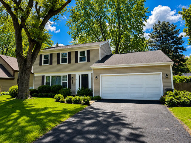 Property Photo:  2056 Garth Court  IL 60565 