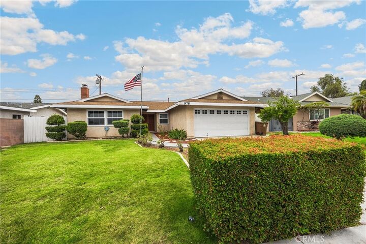 Property Photo:  978 Orangewood Drive  CA 92821 