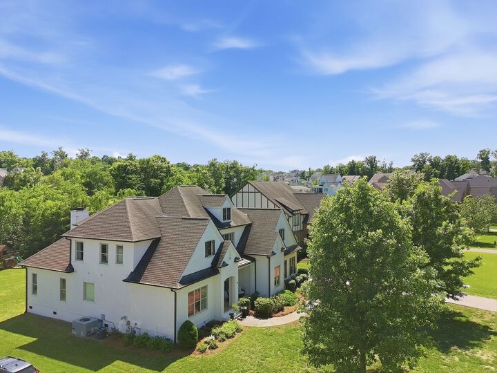Property Photo: 2608 Benington Pl TN 37135