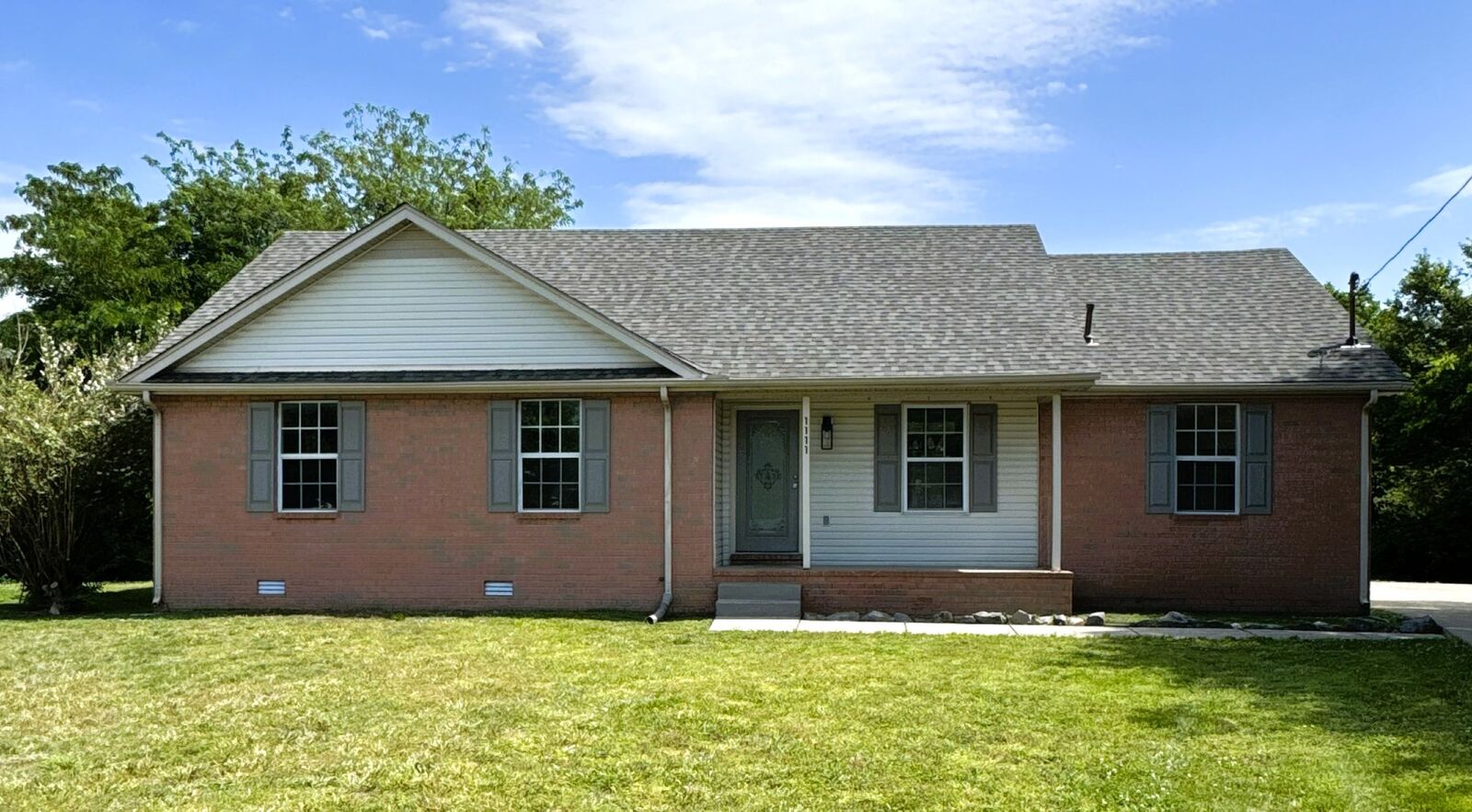 Property Photo:  1111 Forestwood Ct  TN 37167 