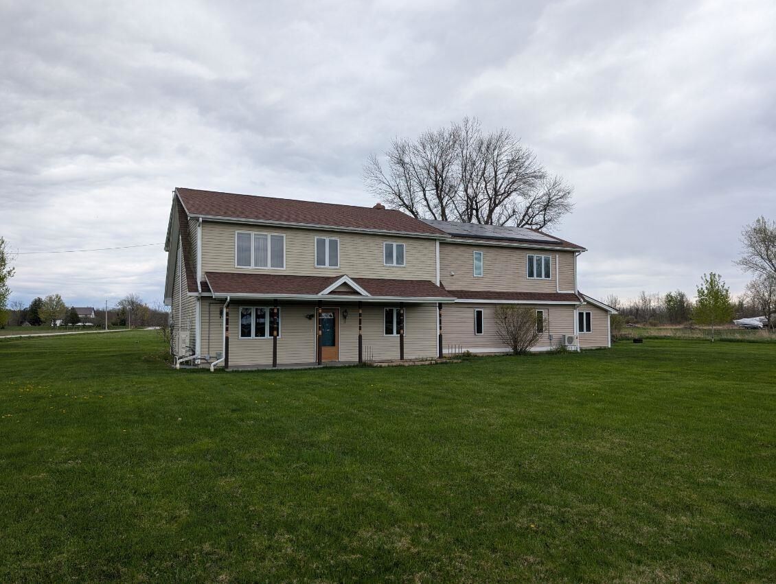 Property Photo: 913 N End W Road VT 05474