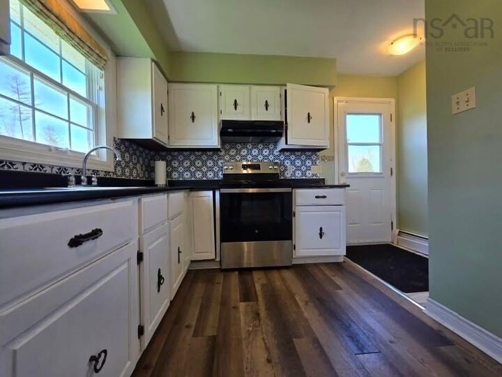 Property Photo:  15 Montery Drive  NS B2N 5S3 