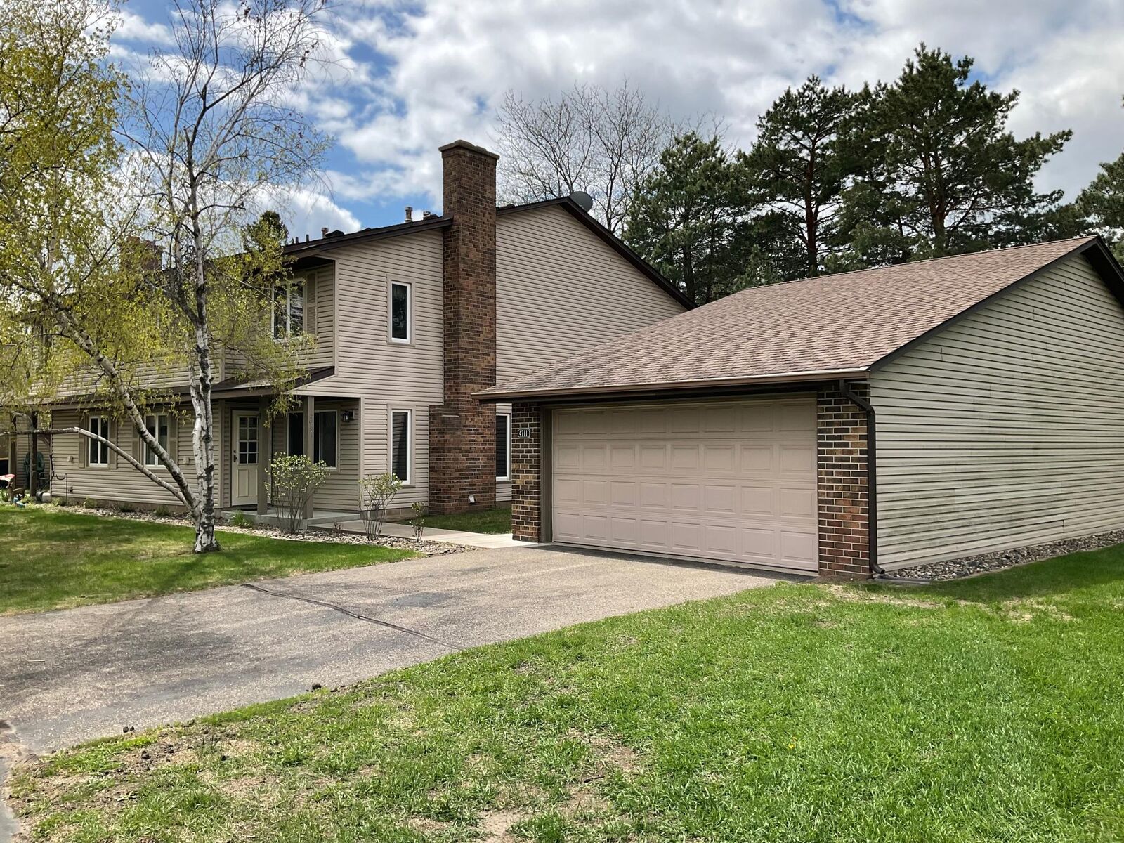 Property Photo: 4711 Lund Point MN 55122