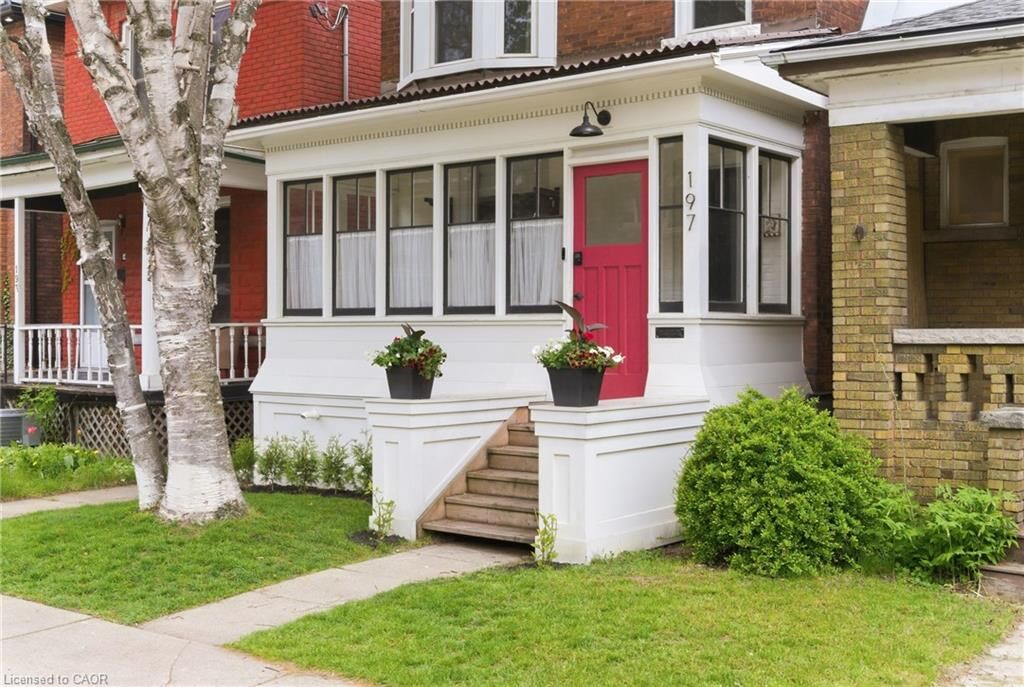 Property Photo:  197 Burris Street  ON L8M 2J7 