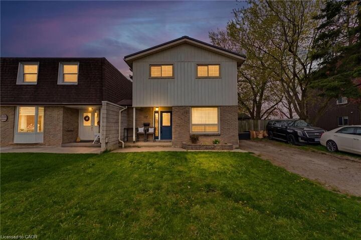 Property Photo:  217 Willow Street  ON N5A 6X6 