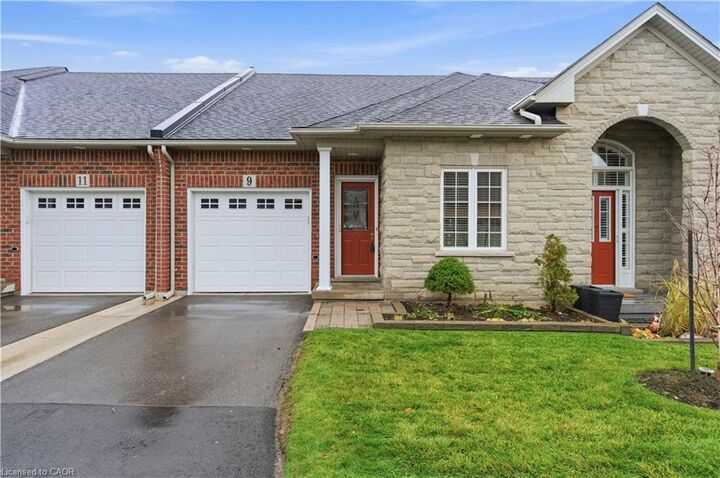 Property Photo:  9 Manitoulin Trail  ON L9B 2X8 